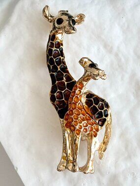 Giraffe Figural Mom & Baby Animal Enameled Gold Toned Vintage Insp Brooch Pin